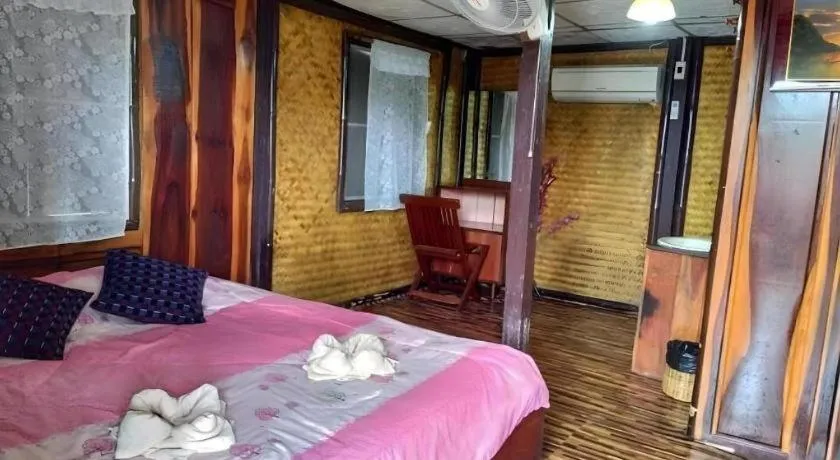 Bed in Jidapa Resort