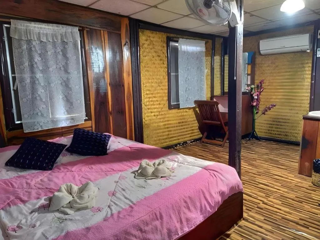 Bed in Jidapa Resort