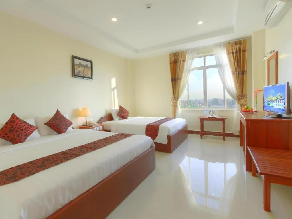 Bed in Kirirom Crystal Hotel