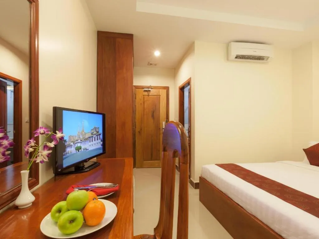 Bed in Kirirom Crystal Hotel