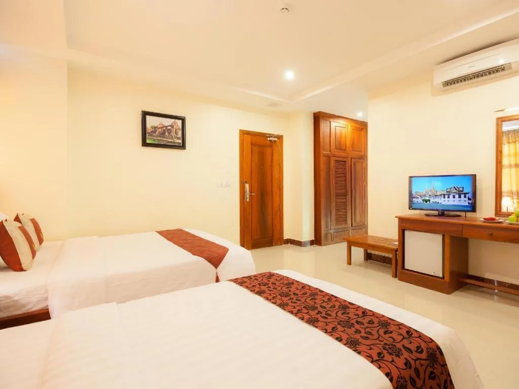 Bed in Kirirom Crystal Hotel