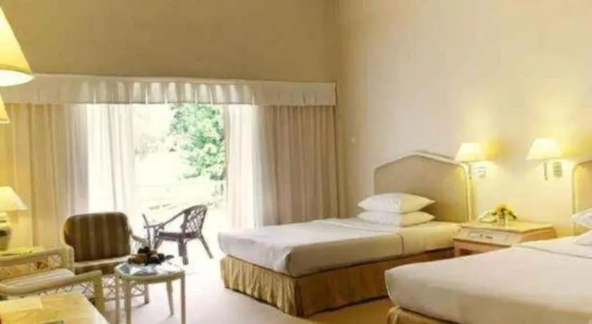 Bed in Grand Mutiara Hotel