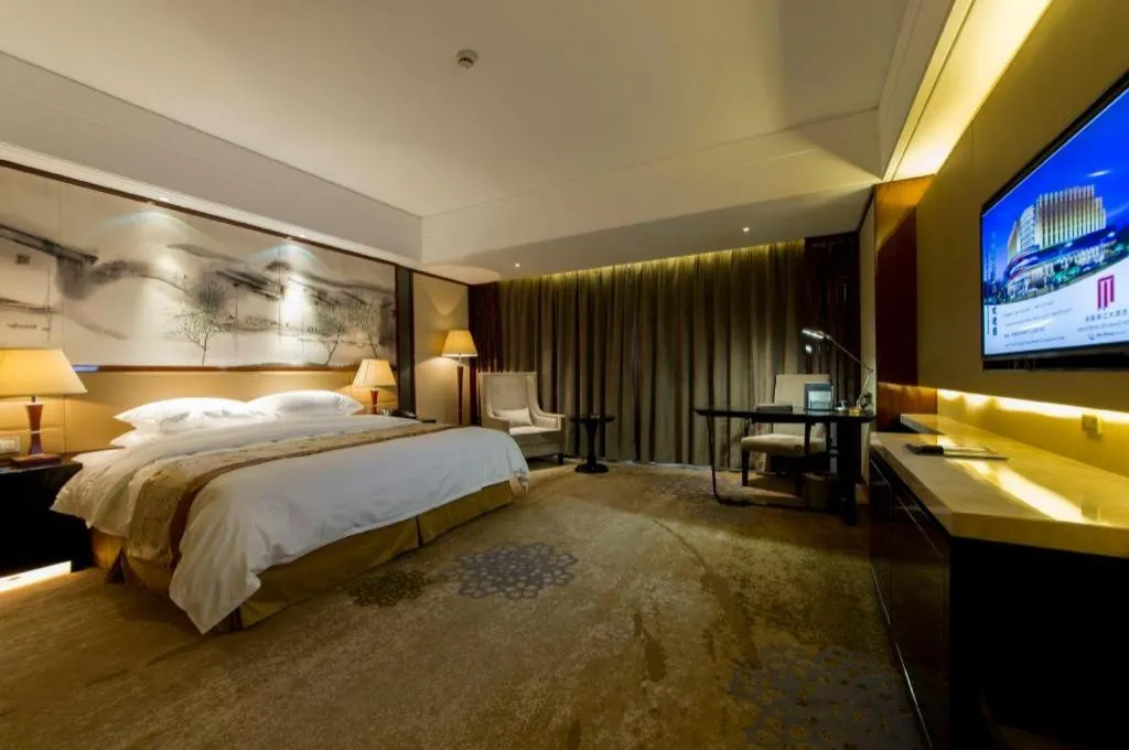 Bed in Yang Peng Jin Jiang Hotel