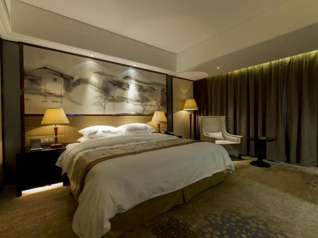 Bed in Yang Peng Jin Jiang Hotel