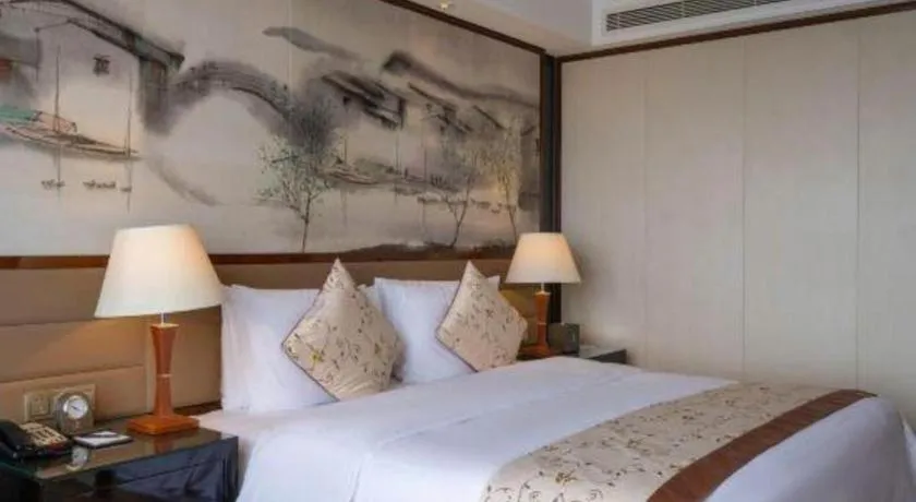 Bed in Yang Peng Jin Jiang Hotel