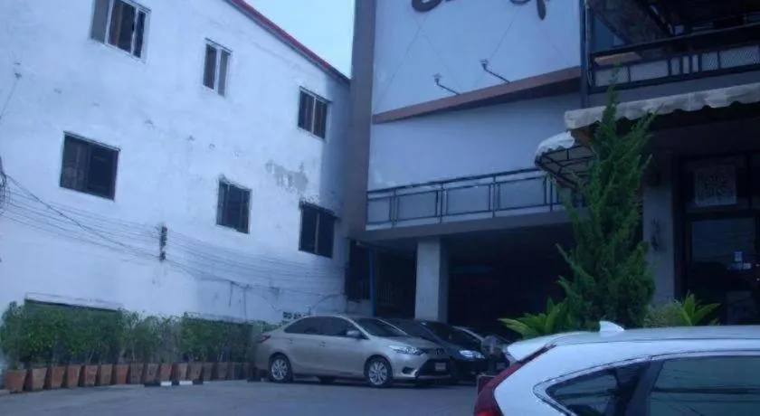 Loft Living Hotel Khonkaen