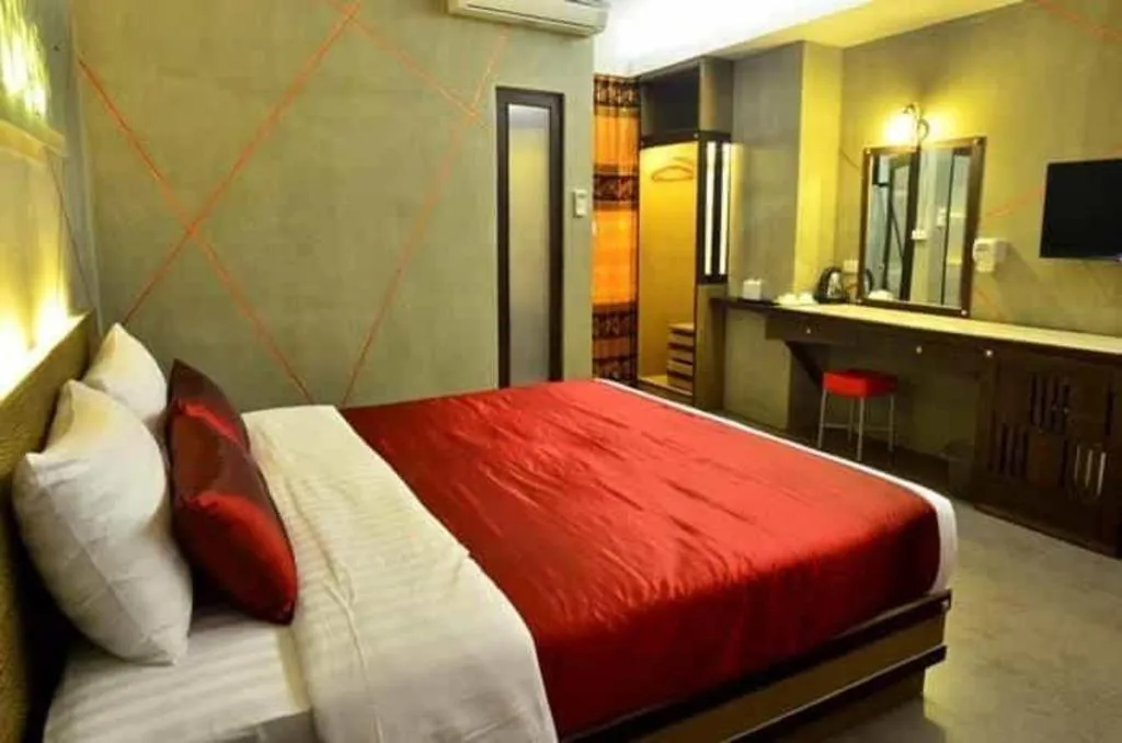 Bed in Loft Living Hotel Khonkaen