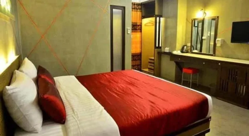 Bed in Loft Living Hotel Khonkaen
