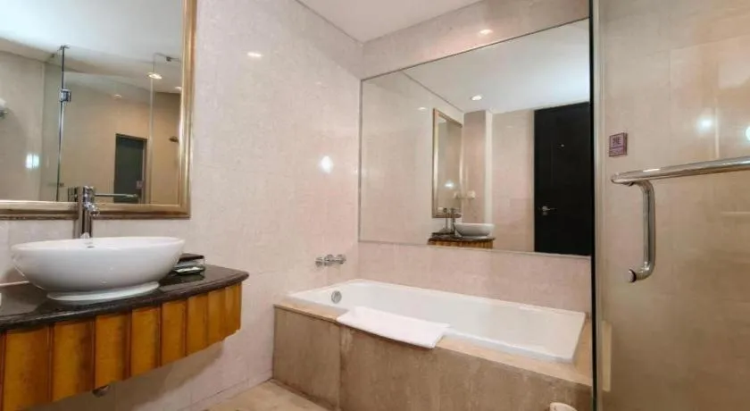 Dongguan Silver World Garden Hotel