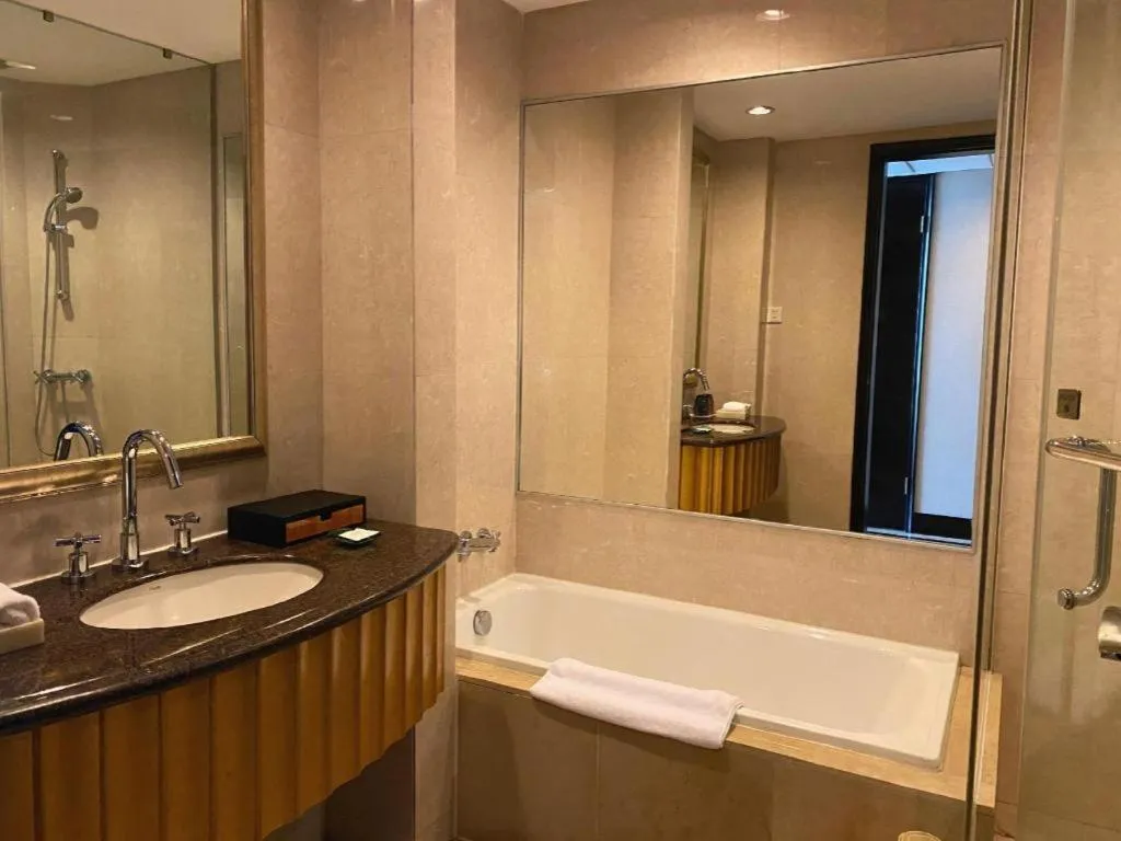 Dongguan Silver World Garden Hotel