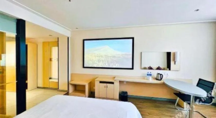 Bed in City Comfort Inn Liuzhou Ma'anshan Rongjun Road