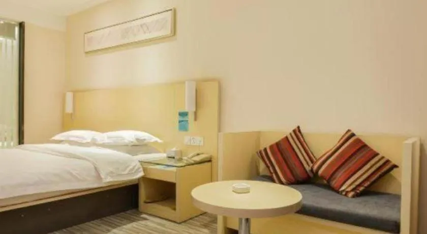 Bed in City Comfort Inn Liuzhou Ma'anshan Rongjun Road