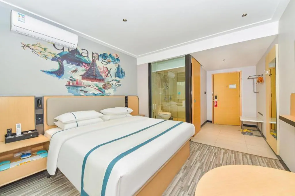 Bed in City Comfort Inn Liuzhou Ma'anshan Rongjun Road