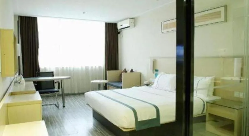 Bed in City Comfort Inn Liuzhou Ma'anshan Rongjun Road