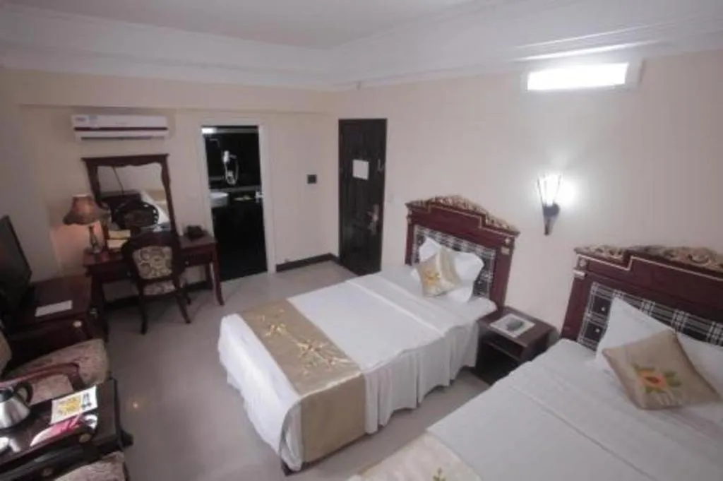 Bed in Hoang Long Hotel - Hai Phong City Center