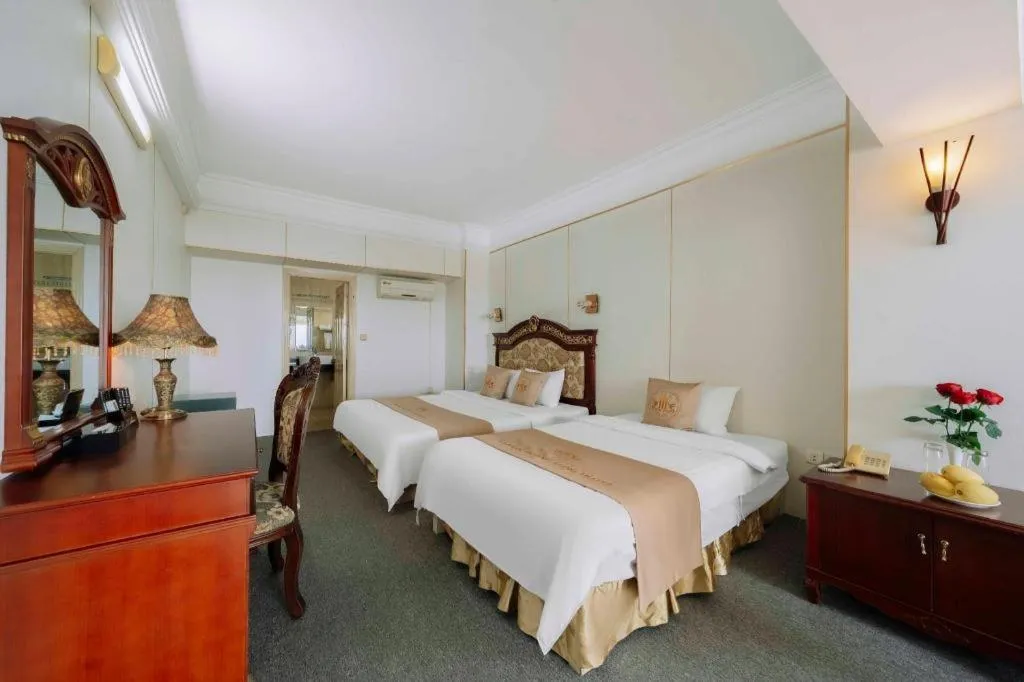 Bed in Hoang Long Hotel - Hai Phong City Center