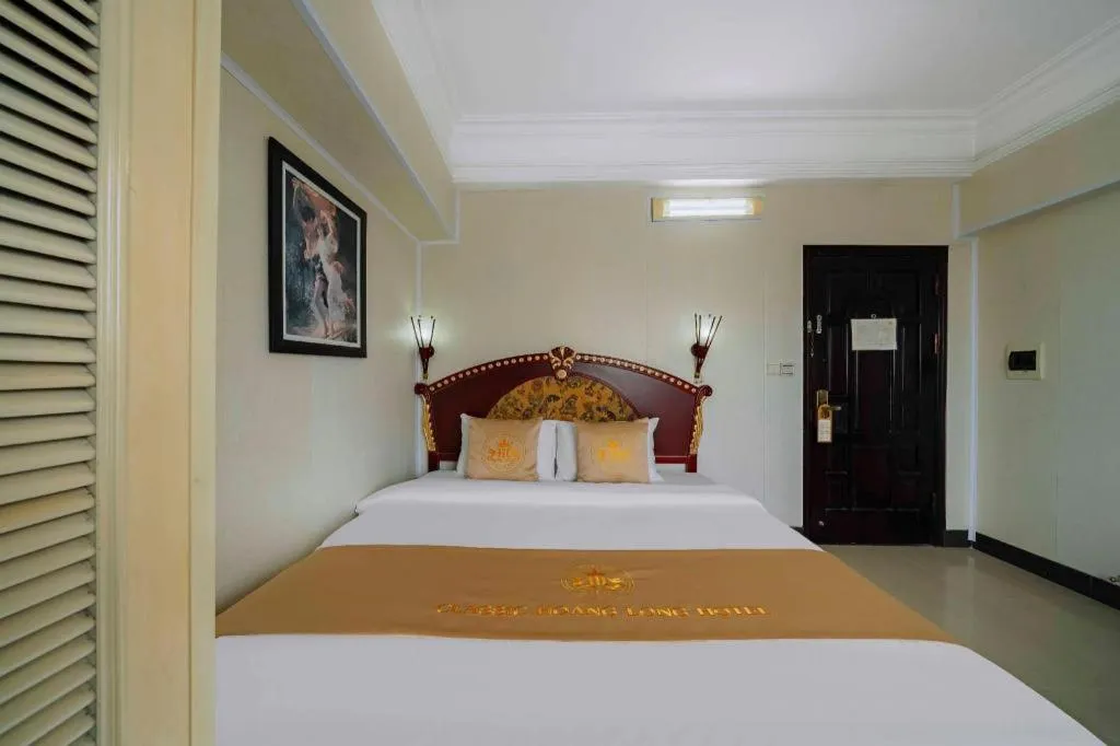Bed in Hoang Long Hotel - Hai Phong City Center