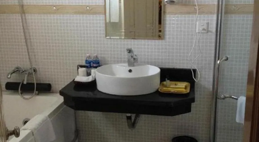 Hoang Long Hotel - Hai Phong City Center