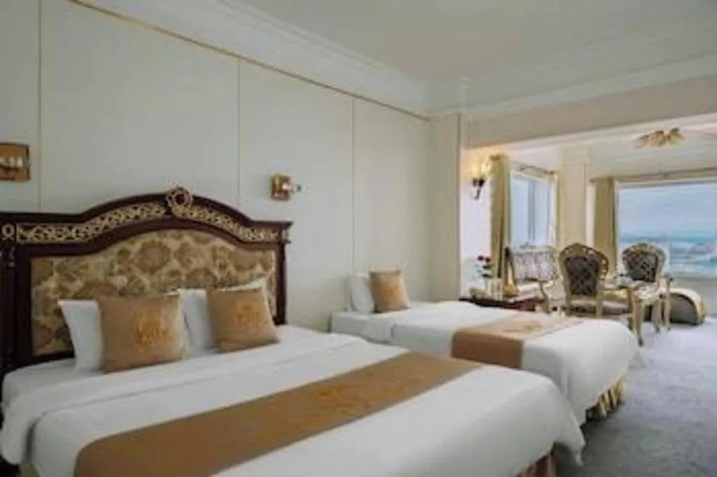 Bed in Hoang Long Hotel - Hai Phong City Center