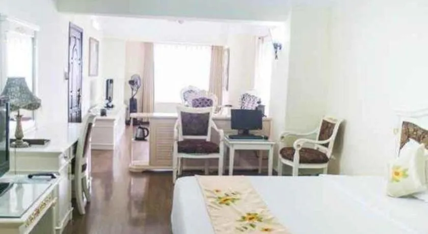 Bed in Hoang Long Hotel - Hai Phong City Center