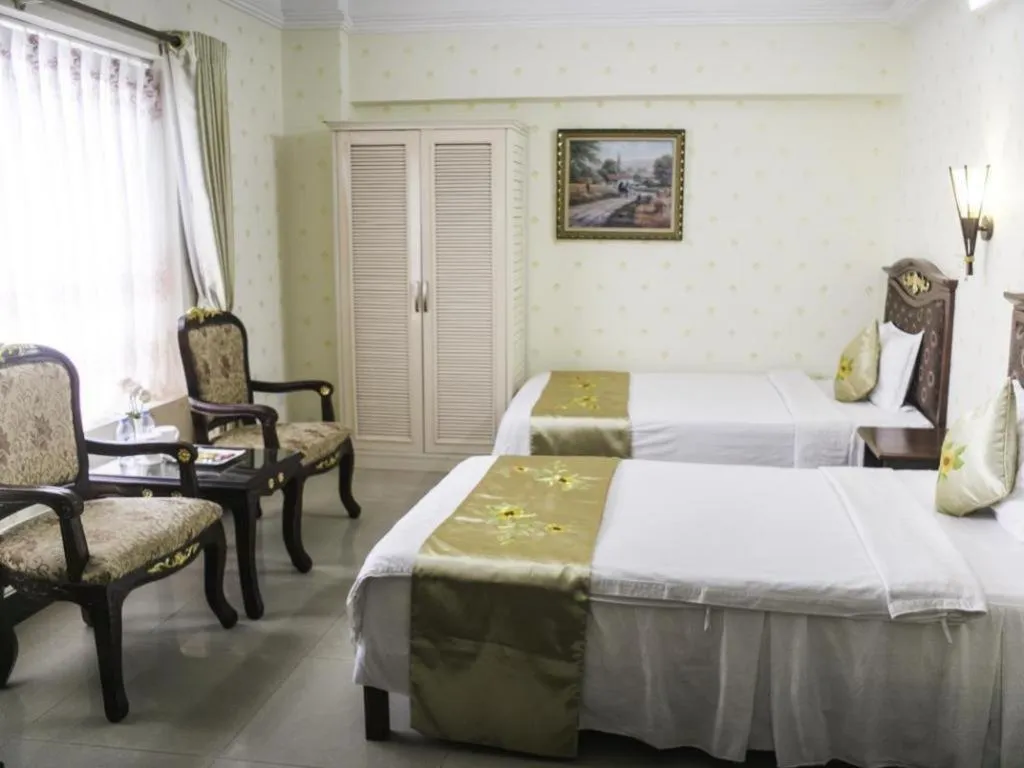 Bed in Hoang Long Hotel - Hai Phong City Center