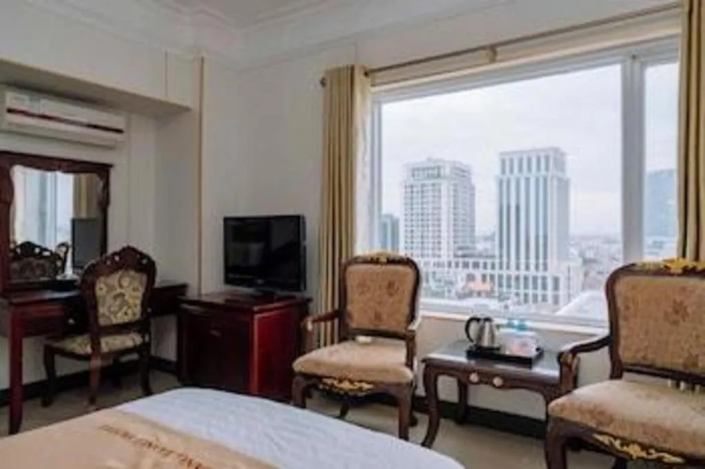 Bed in Hoang Long Hotel - Hai Phong City Center