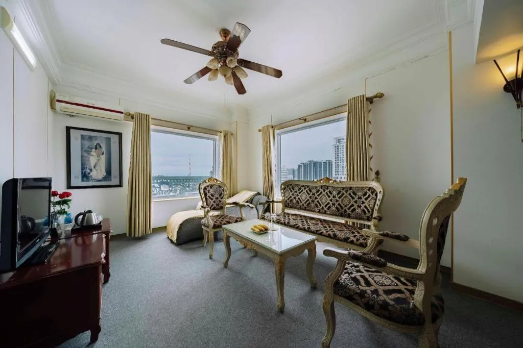 Hoang Long Hotel - Hai Phong City Center