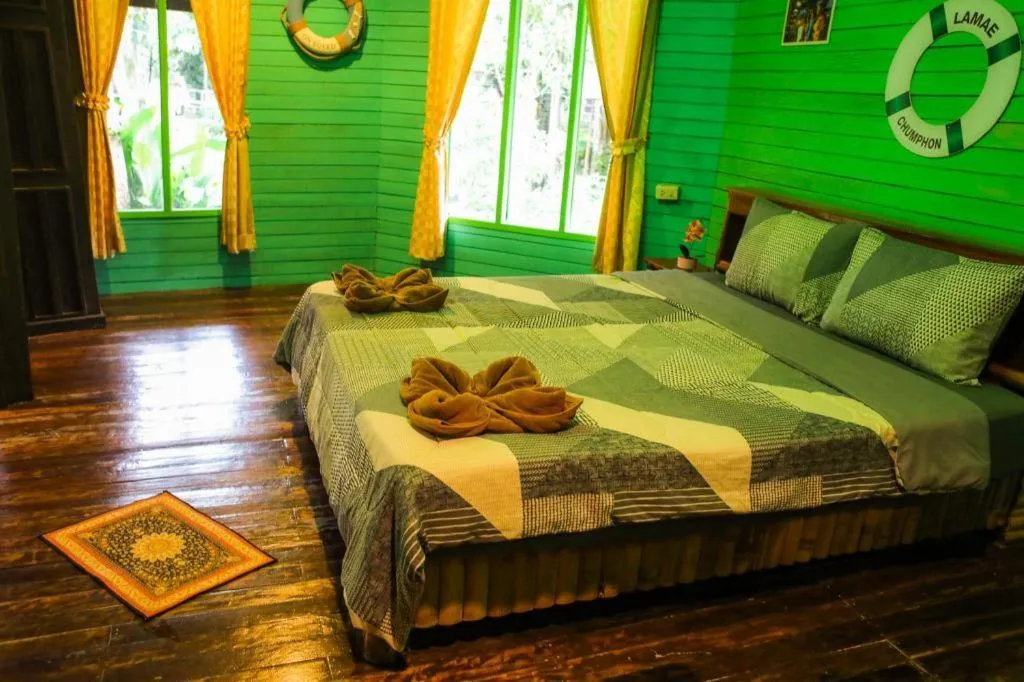 Bed in Tamsabai Resort