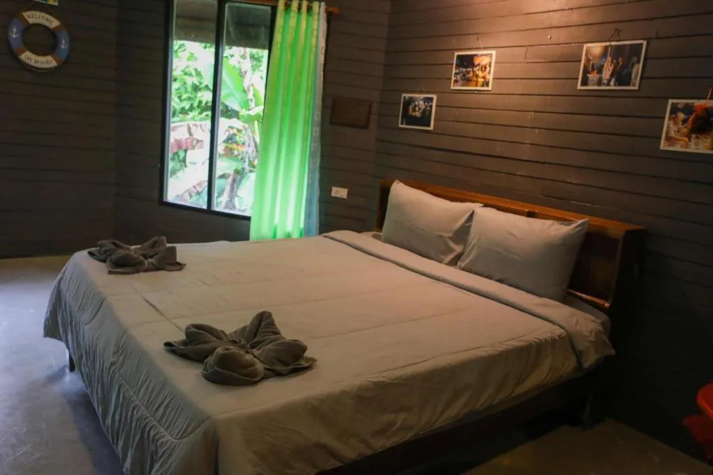 Bed in Tamsabai Resort