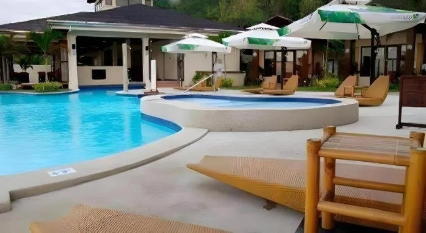 Kahuna Beach Resort and Spa