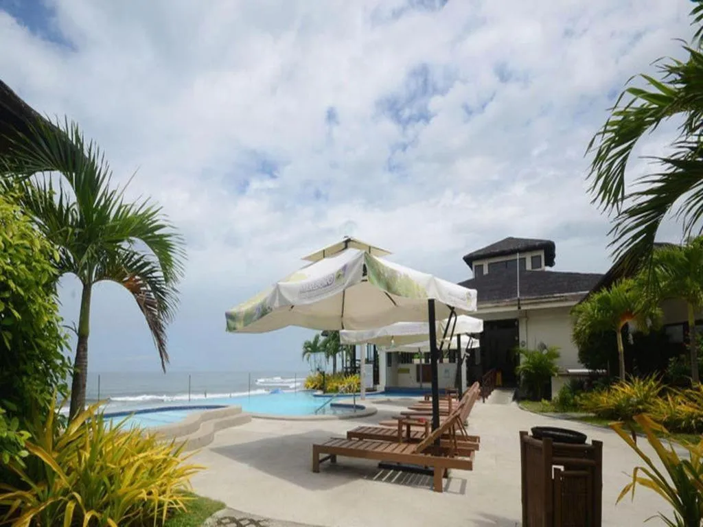 Kahuna Beach Resort and Spa