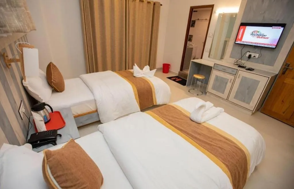 Bed in Hotel Visitors Inn P. Ltd.