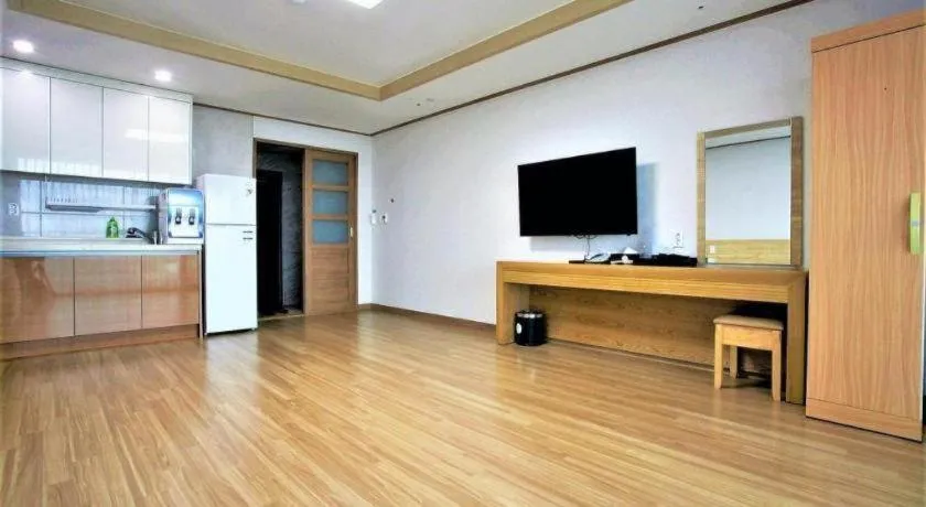 Jeju Sunbeach Hotel & Resort