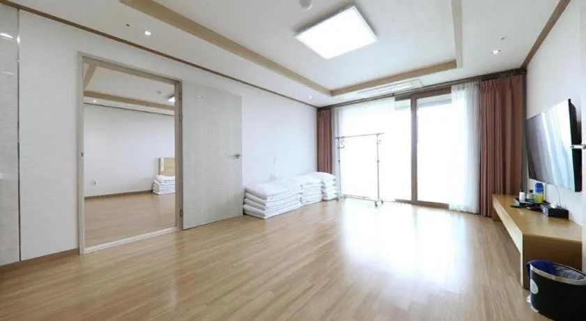 Jeju Sunbeach Hotel & Resort