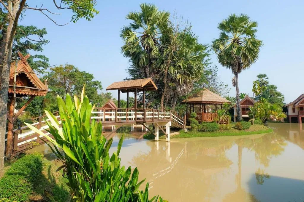 THAISOMBOON BIGHOME RESORT