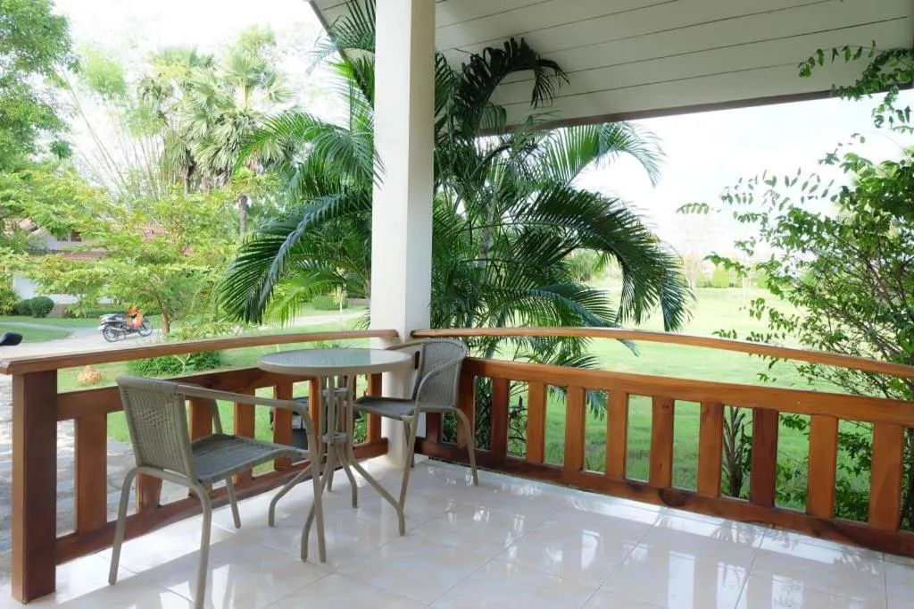 THAISOMBOON BIGHOME RESORT