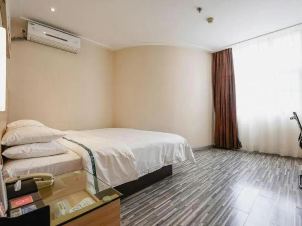 Bed in City Comfort Inn Nanchang Bayi Square Railway Station