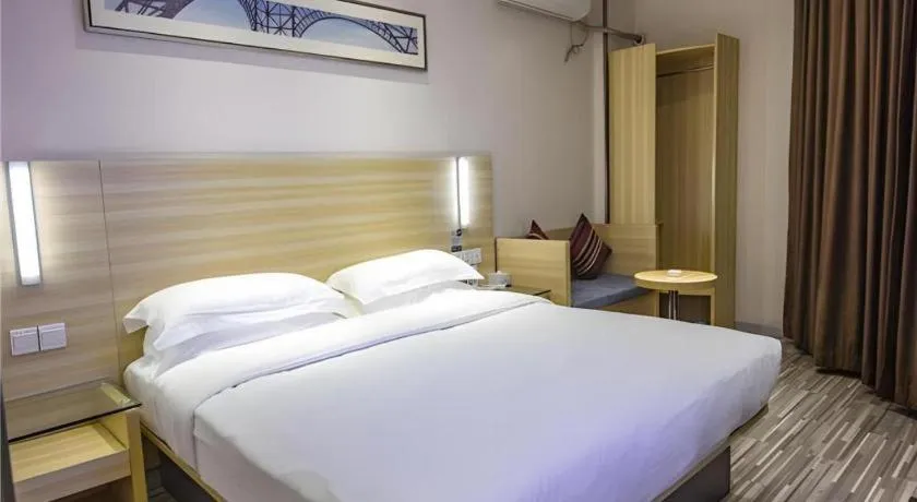 Bed in City Comfort Inn Nanchang Bayi Square Railway Station
