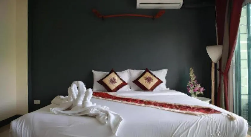 Bed in Sripoom Boutique House