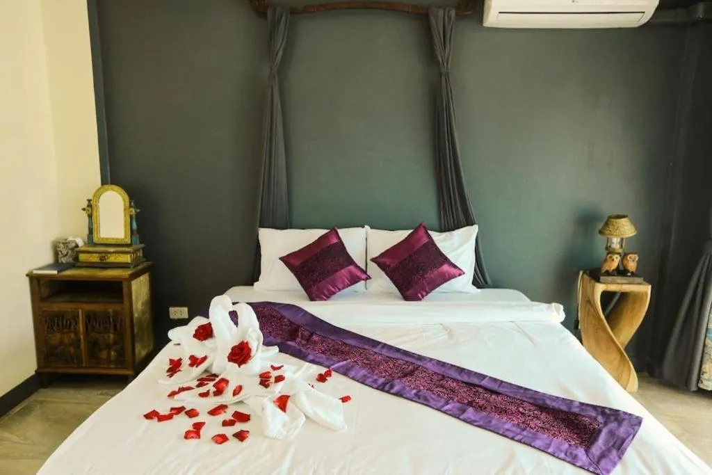 Bed in Sripoom Boutique House