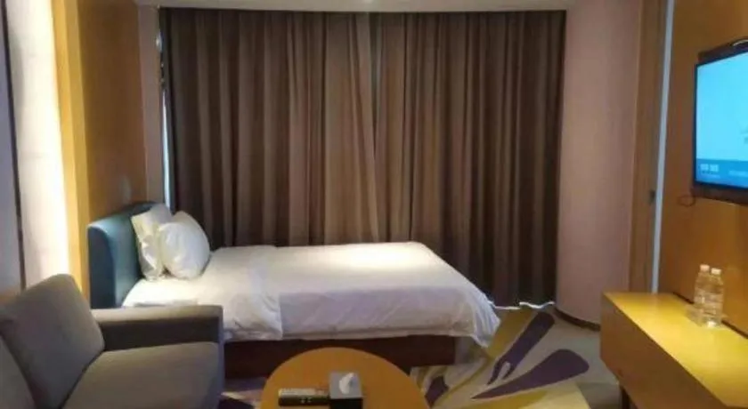 Bed in Lavande Hotel·Dongxing Port