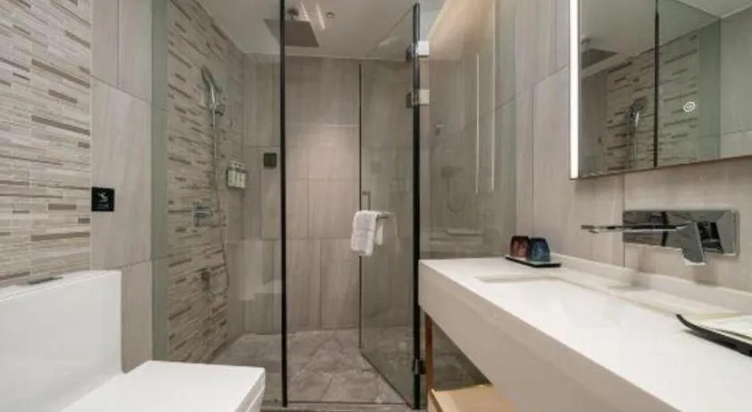 Lavande Hotel·Dongxing Port