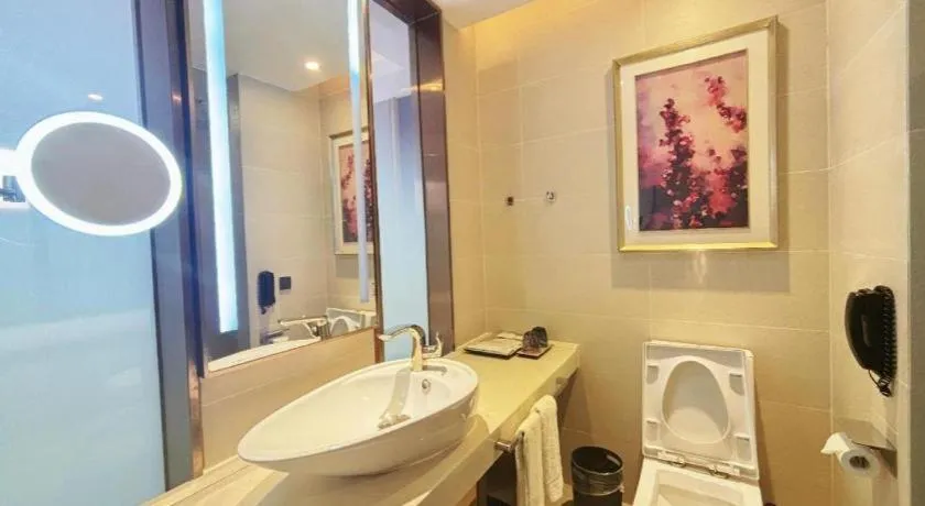 Lavande Hotel·Dongxing Port