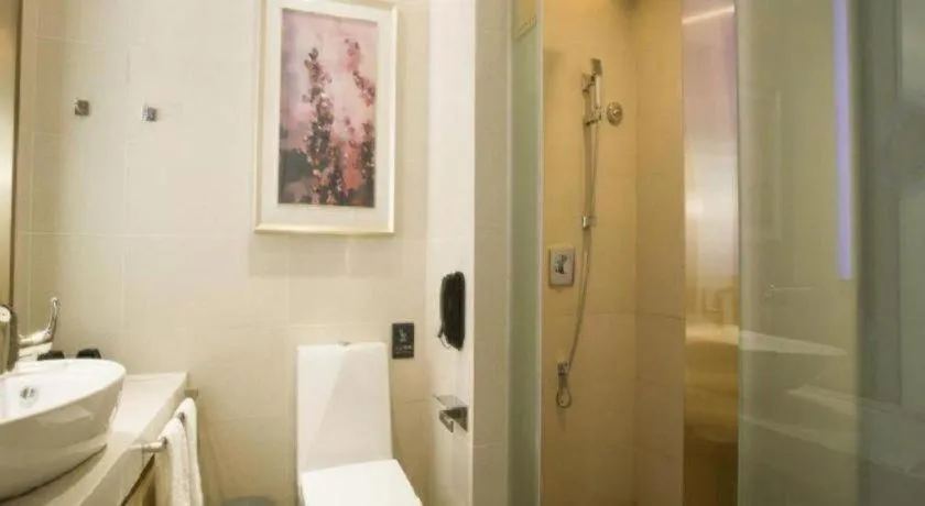 Lavande Hotel·Dongxing Port