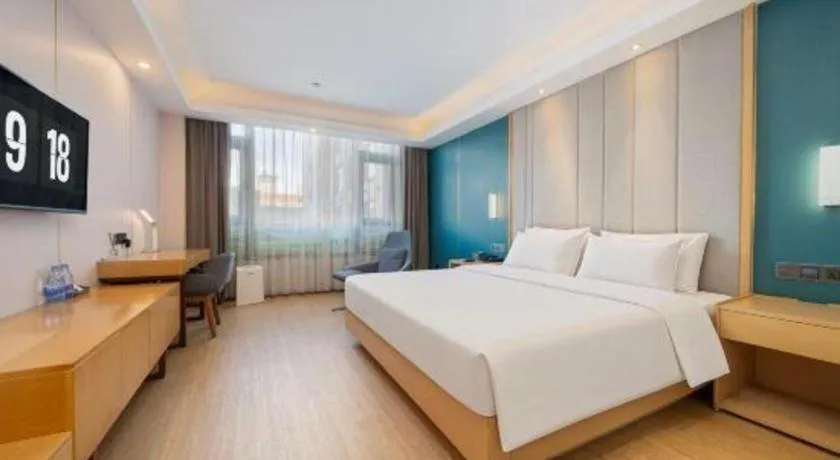 Bed in Lavande Hotel·Dongxing Port