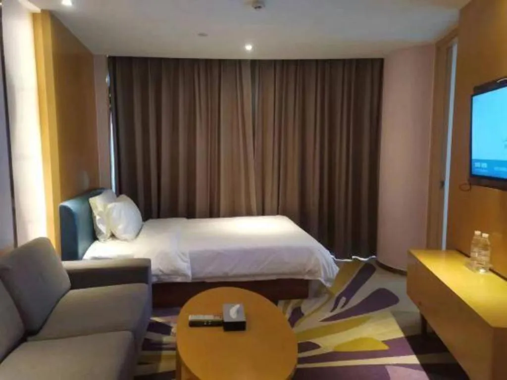 Bed in Lavande Hotel·Dongxing Port