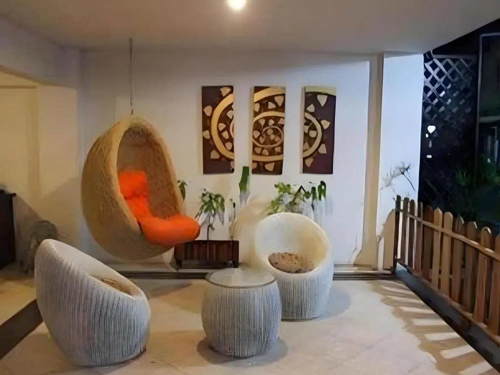 The Boss Sathorn Hotel