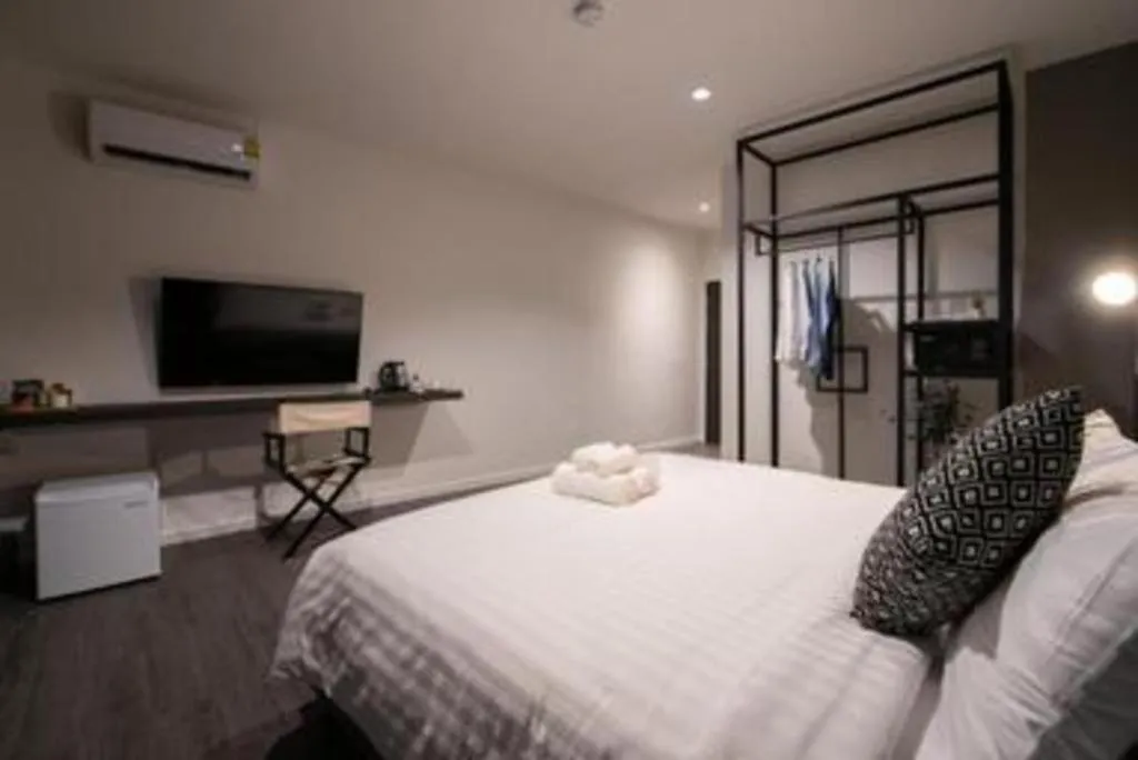 Bed in KOWTHA RIVERTEL