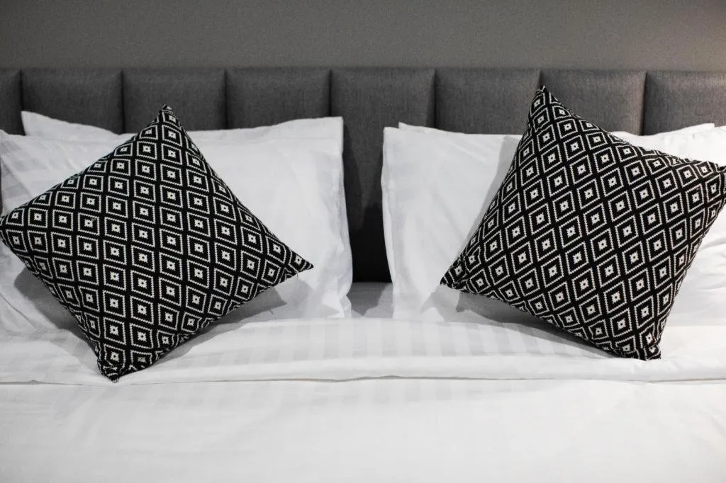 Bed in KOWTHA RIVERTEL