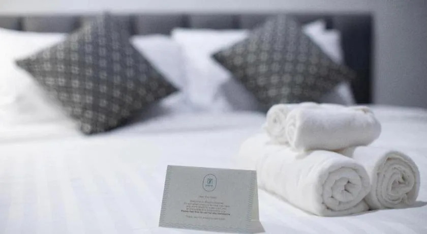 Bed in KOWTHA RIVERTEL